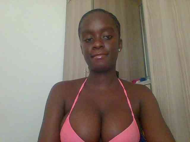 Chocolateaa webcam