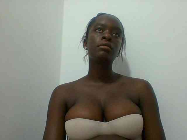 Chocolateaa webcam