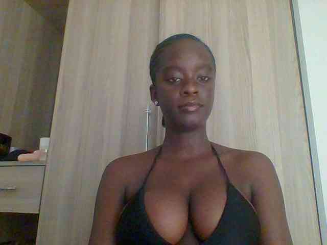 Chocolateaa webcam