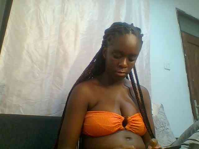 Chocolateaa webcam