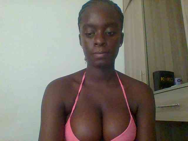 Chocolateaa webcam