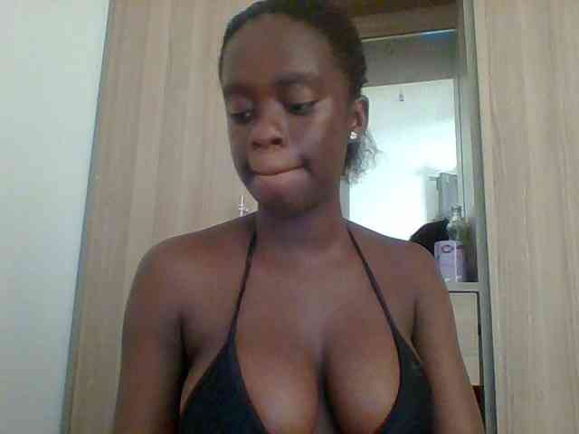 Chocolateaa webcam