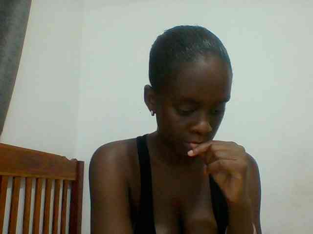Chocolateaa webcam