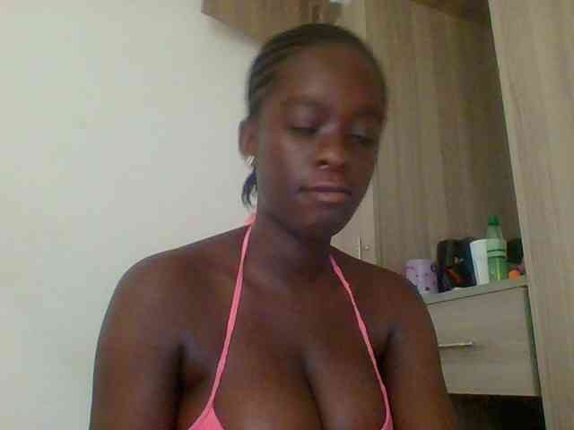Chocolateaa webcam