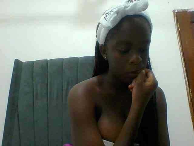 Chocolateaa webcam