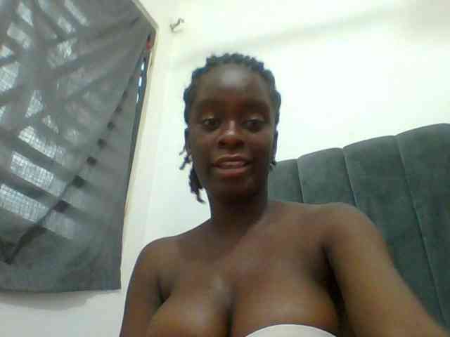Chocolateaa webcam
