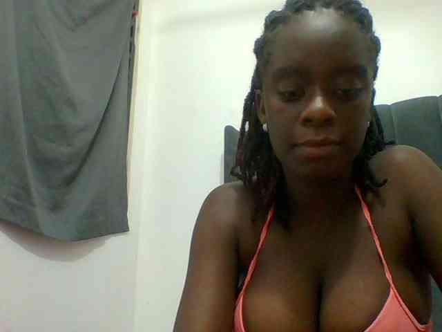 Chocolateaa webcam