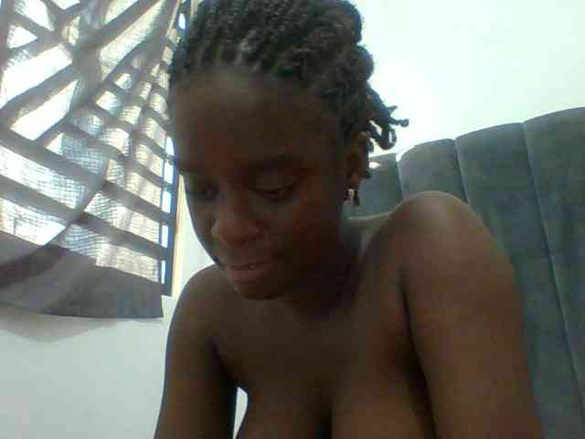 Chocolateaa webcam
