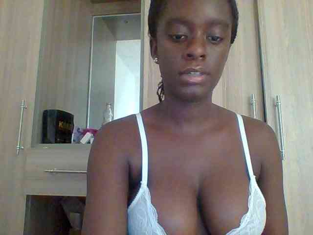 Chocolateaa webcam