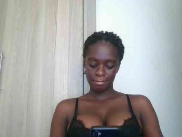 Chocolateaa webcam