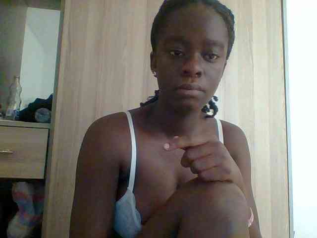 Chocolateaa webcam