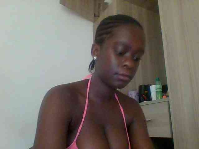 Chocolateaa webcam