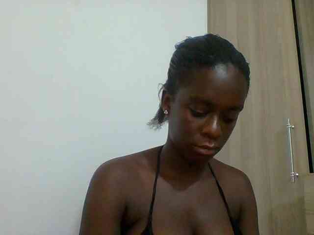 Chocolateaa webcam