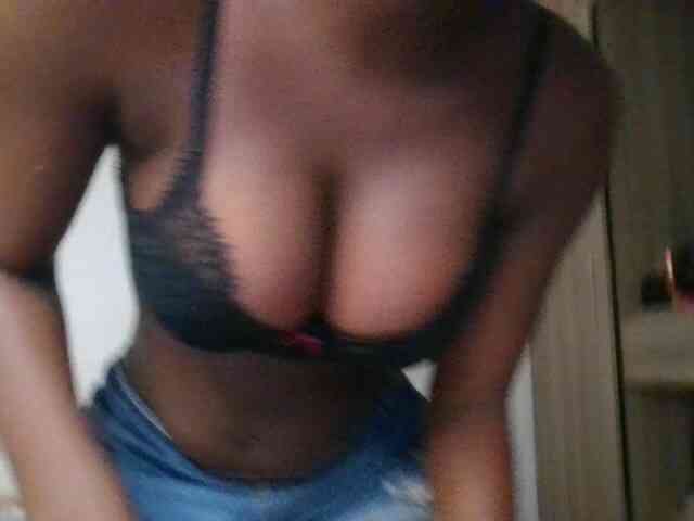 Chocolateaa webcam