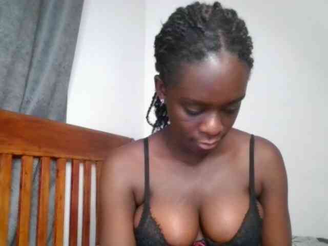 Chocolateaa webcam