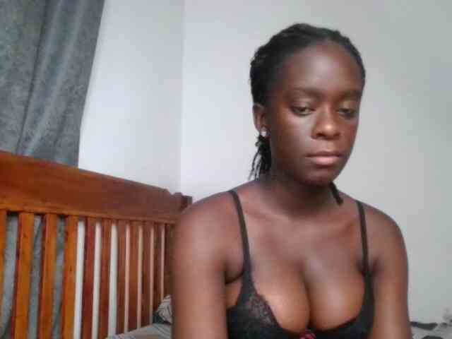 Chocolateaa webcam