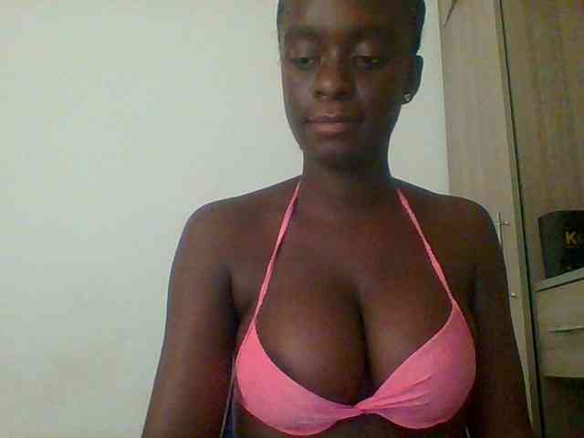 Chocolateaa webcam