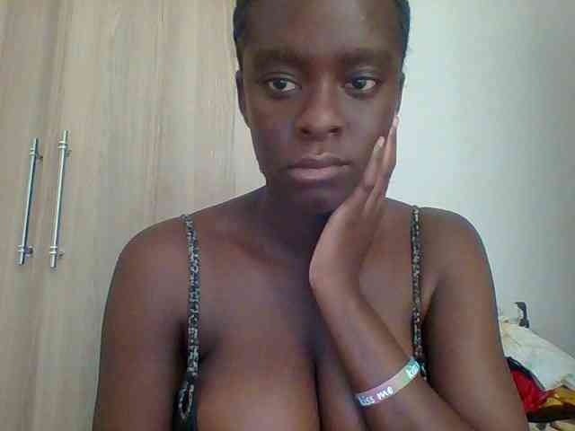 Chocolateaa webcam