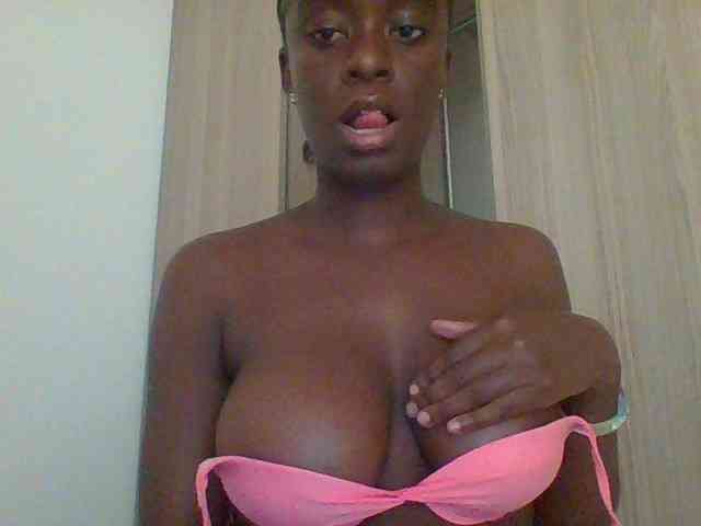 Chocolateaa webcam