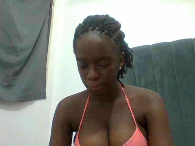 Chocolateaa webcam