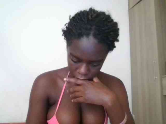 Chocolateaa webcam