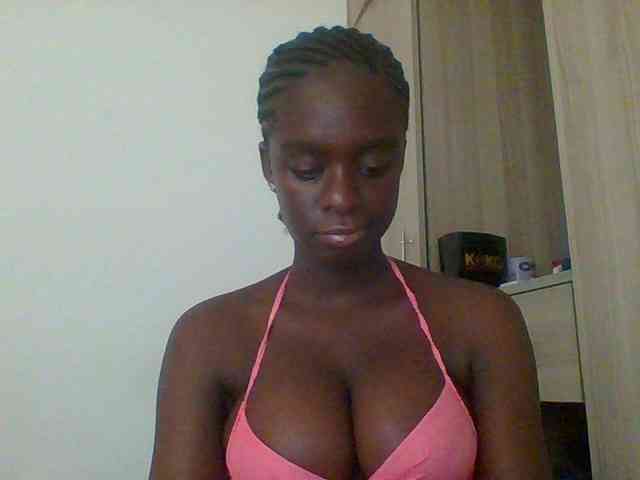 Chocolateaa webcam
