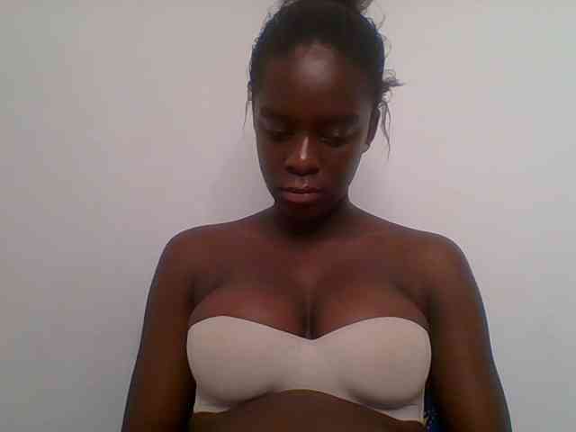 Chocolateaa webcam
