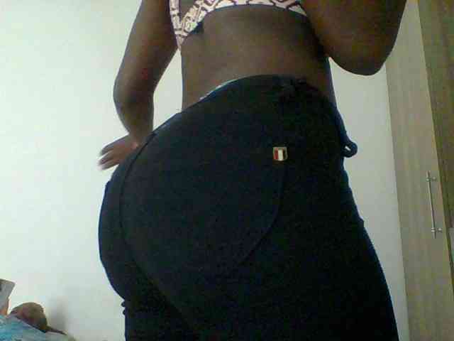 Chocolateaa webcam