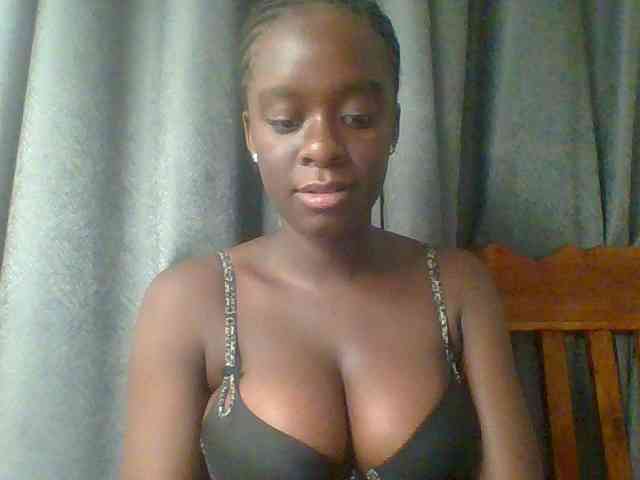 Chocolateaa webcam