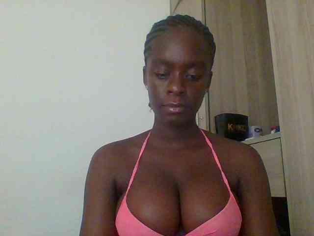 Chocolateaa webcam