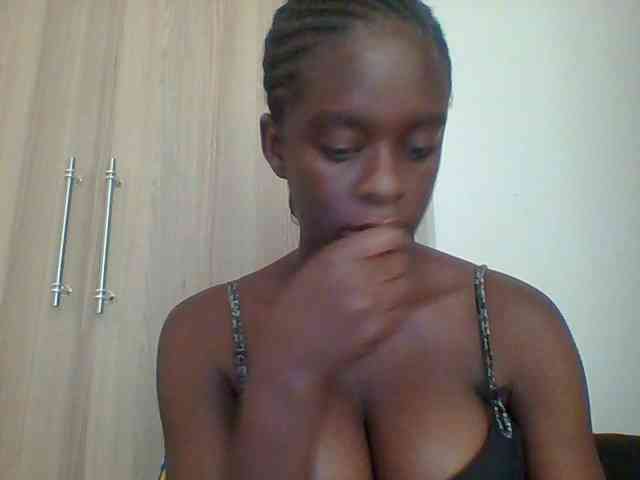 Chocolateaa webcam