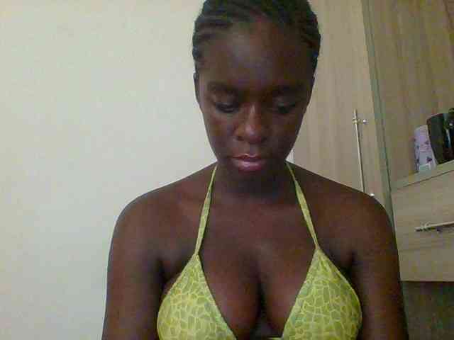 Chocolateaa webcam