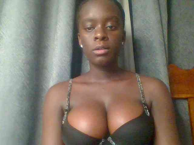Chocolateaa webcam