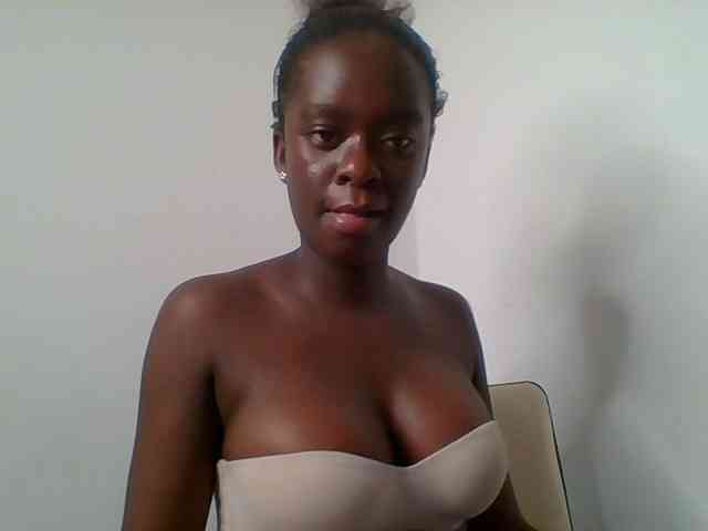 Chocolateaa webcam