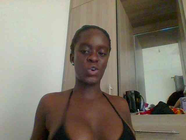 Chocolateaa webcam