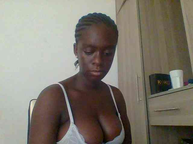 Chocolateaa webcam