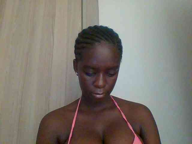 Chocolateaa webcam