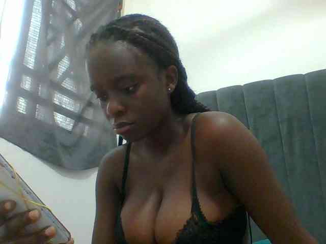 Chocolateaa webcam