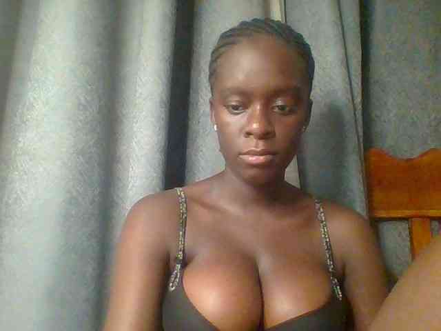 Chocolateaa webcam