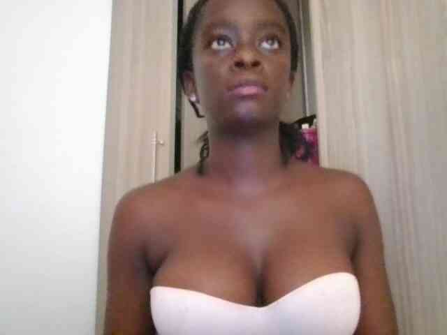 Chocolateaa webcam