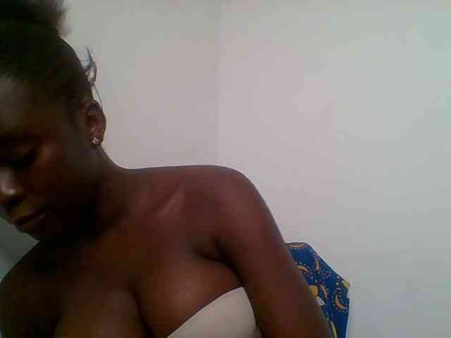 Chocolateaa webcam