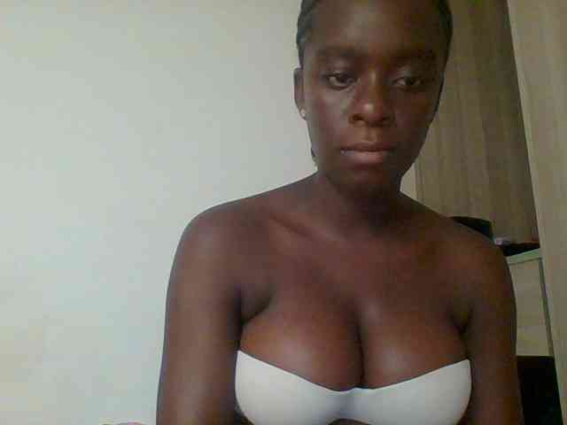 Chocolateaa webcam