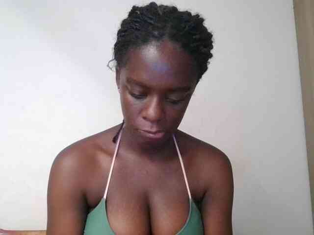 Chocolateaa webcam