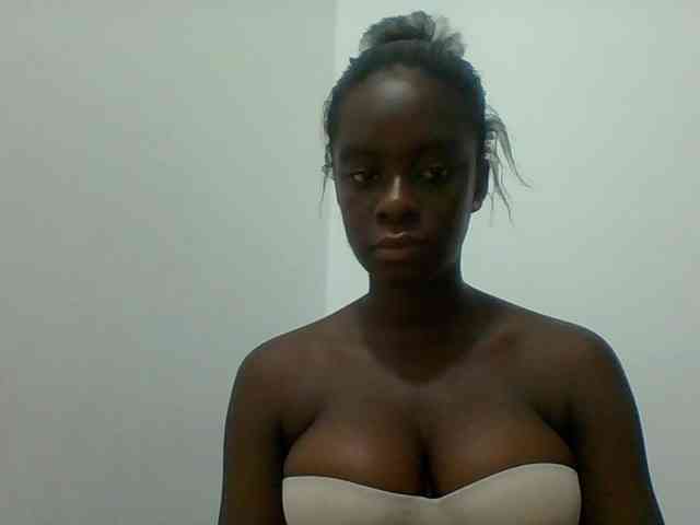 Chocolateaa webcam