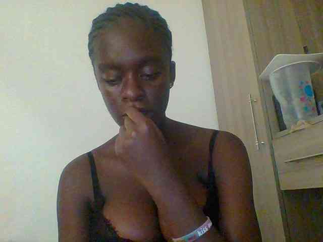 Chocolateaa webcam