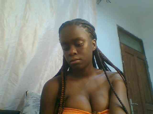 Chocolateaa webcam