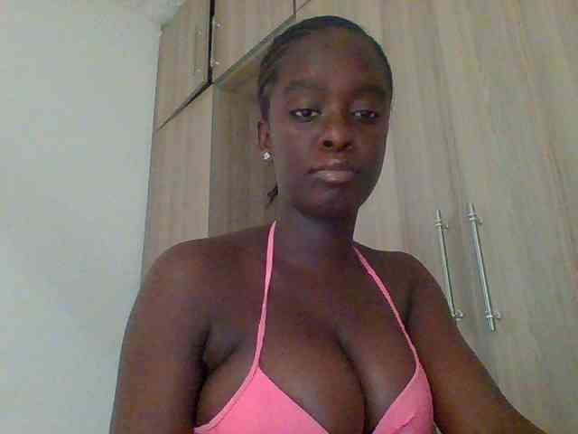 Chocolateaa webcam