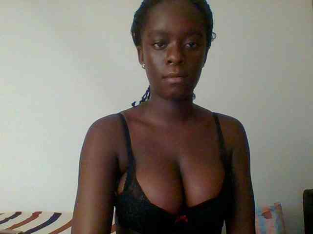Chocolateaa webcam