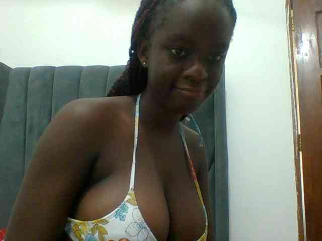 Chocolateaa webcam