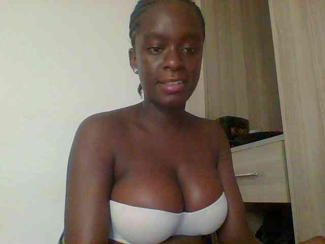 Chocolateaa webcam